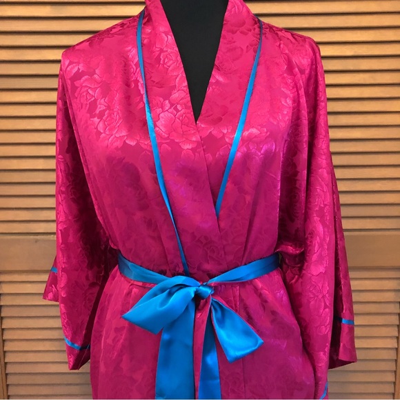 Vintage Victoria’s Secret pink and blue floral rose robe gold label One Size - Picture 10 of 10